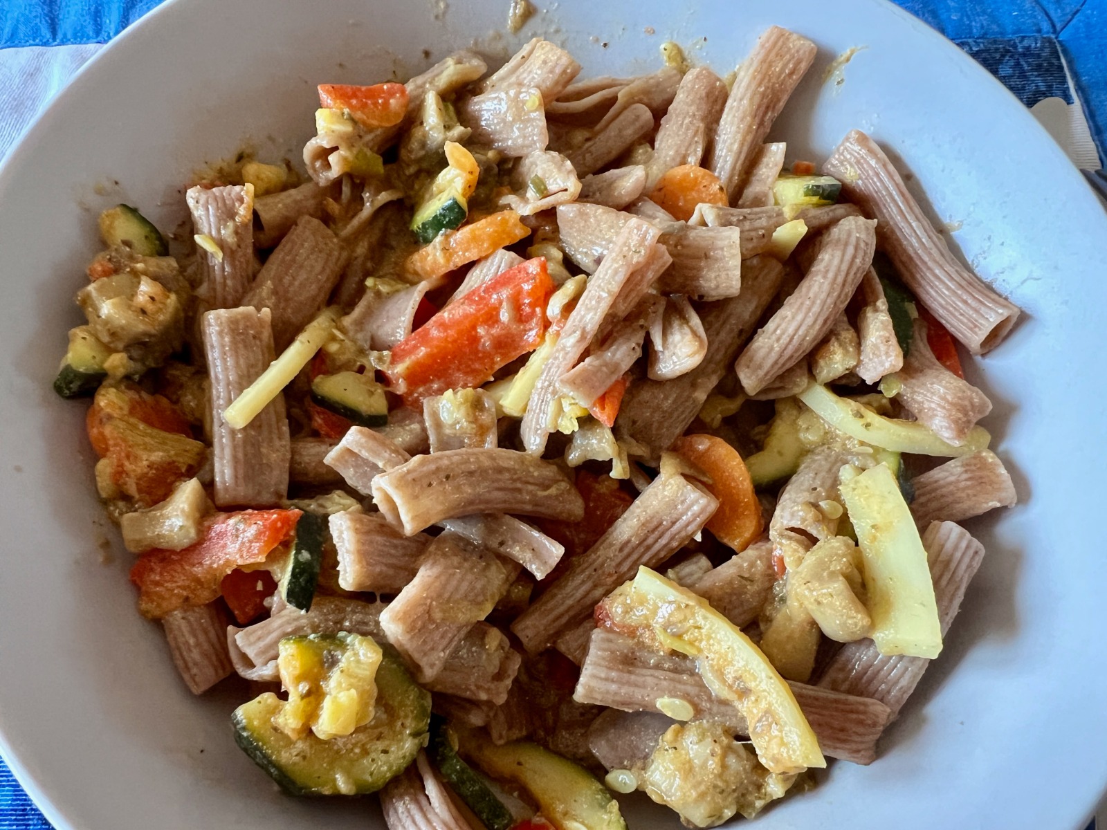 Nudel - Pilz-Gemüse-Topf