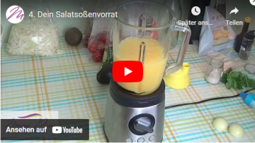 Salatsoßenvorrat wird gemixt