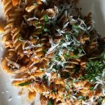 Dinkel Spiralen mit veganen Hackfleisch auf Erbsen Basis