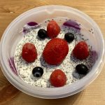 Chia-Pudding mit Naturjoghurt