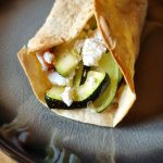Wraps mit gebackenen Zucchini