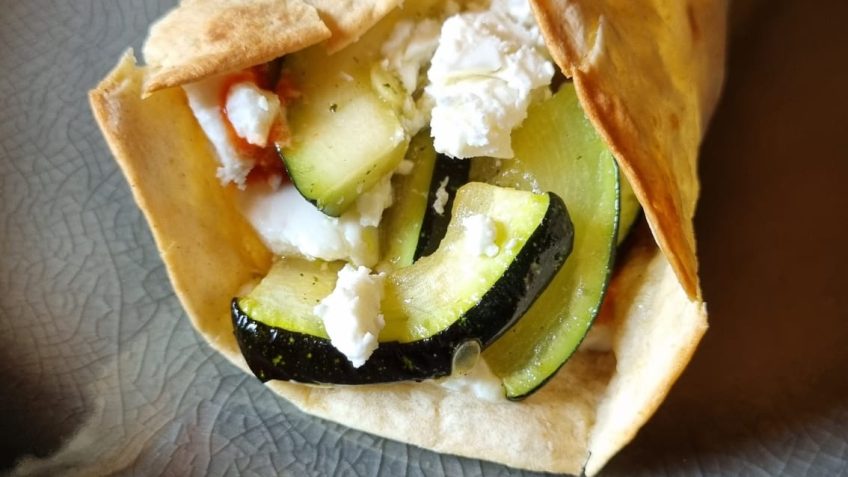 Wraps mit gebackenen Zucchini