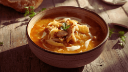 Sauerkrautsuppe mit Huhn Canva KI