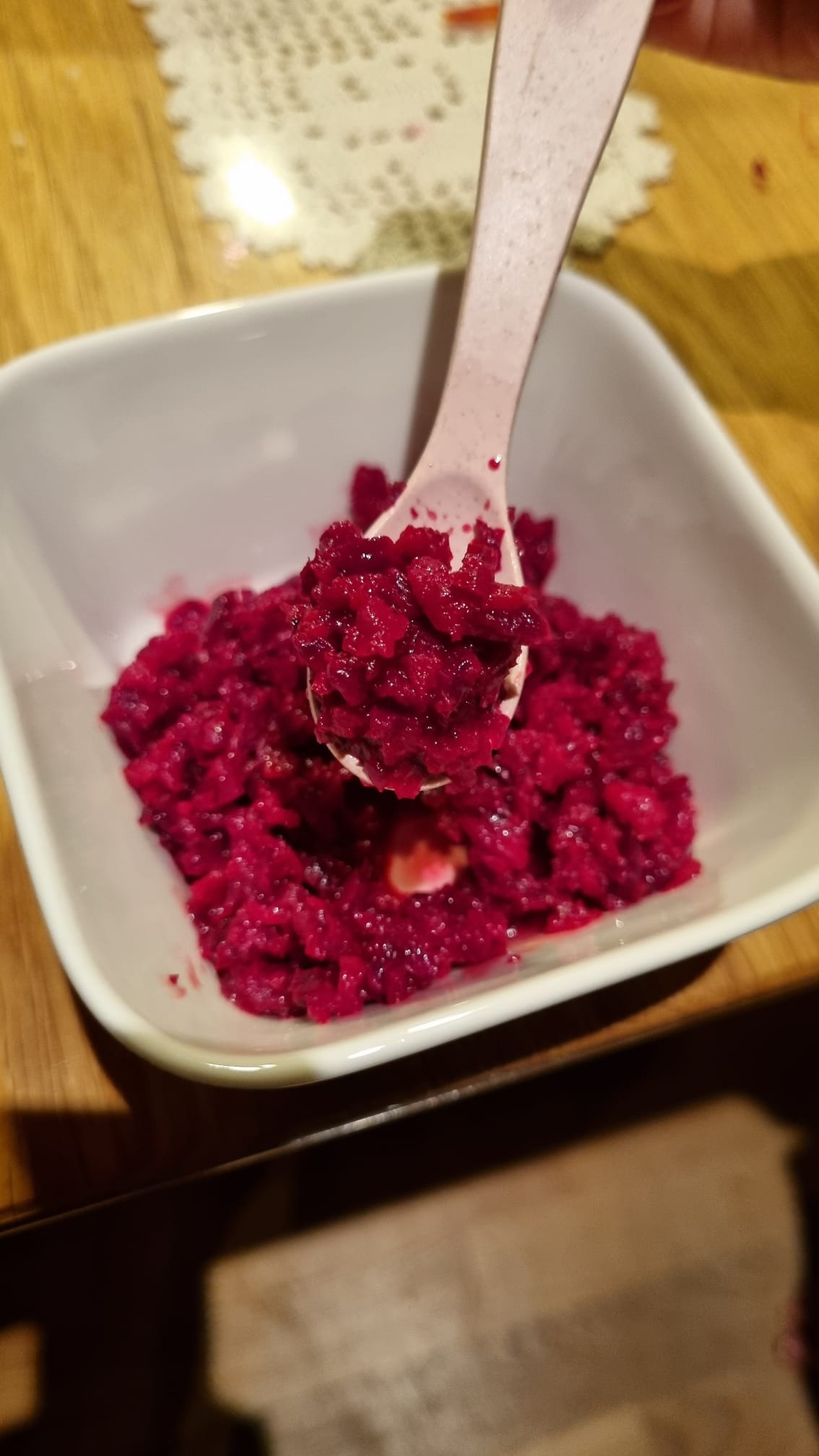 Frischer Rote-Bete-Salat mit Äpfeln