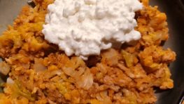 Spitzkohlpfanne mit Linsen