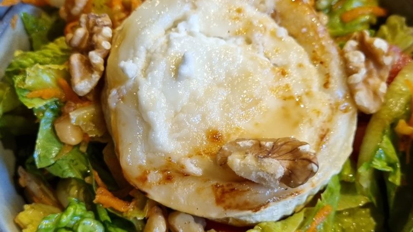 Ziegenkäse-Walnuss-Salat